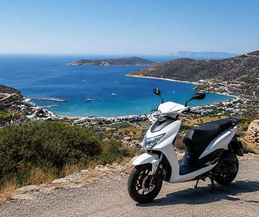 Location scooter Sifnos: retrait Apollonia, flotte